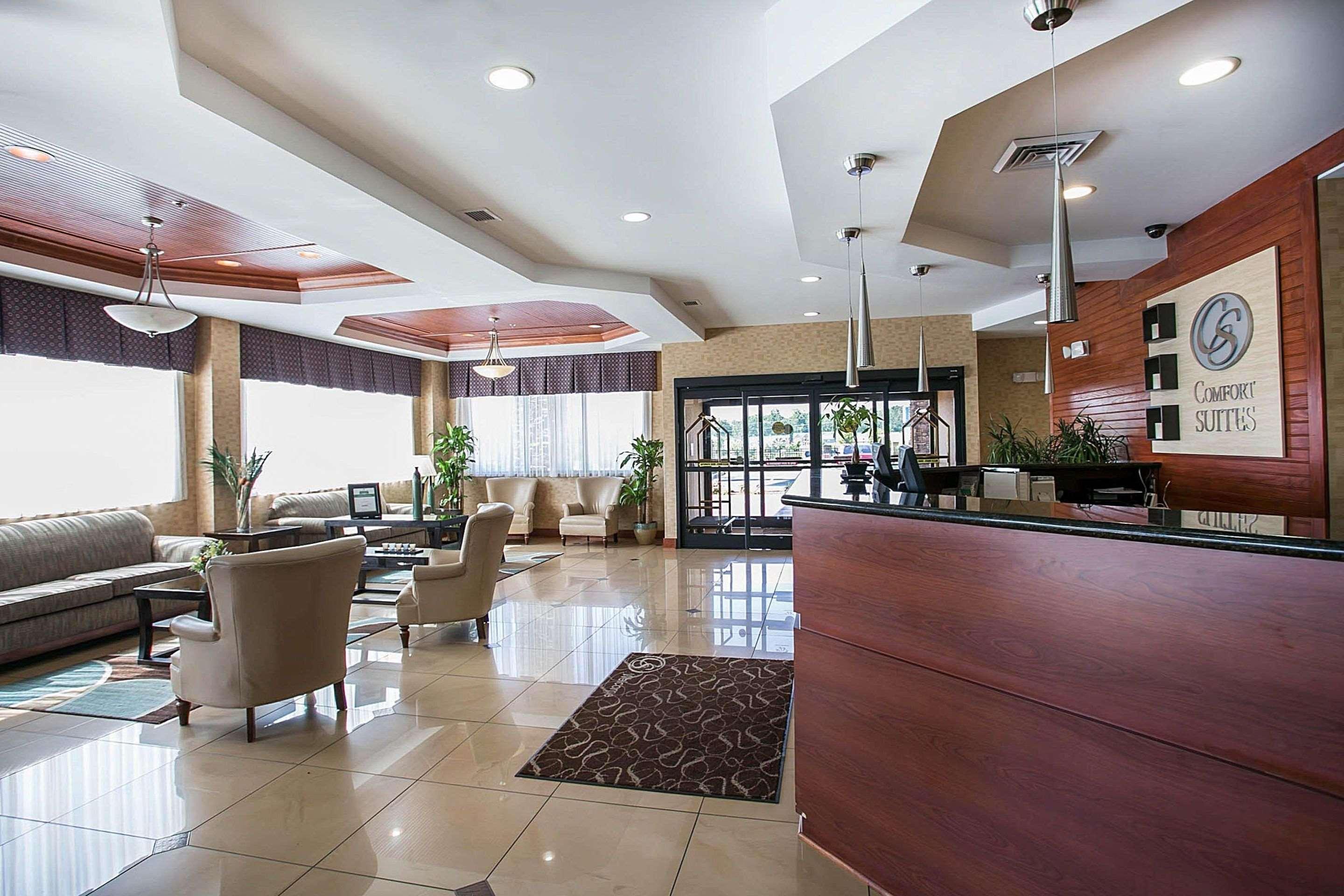 Comfort Suites Augusta Riverwatch Exterior photo
