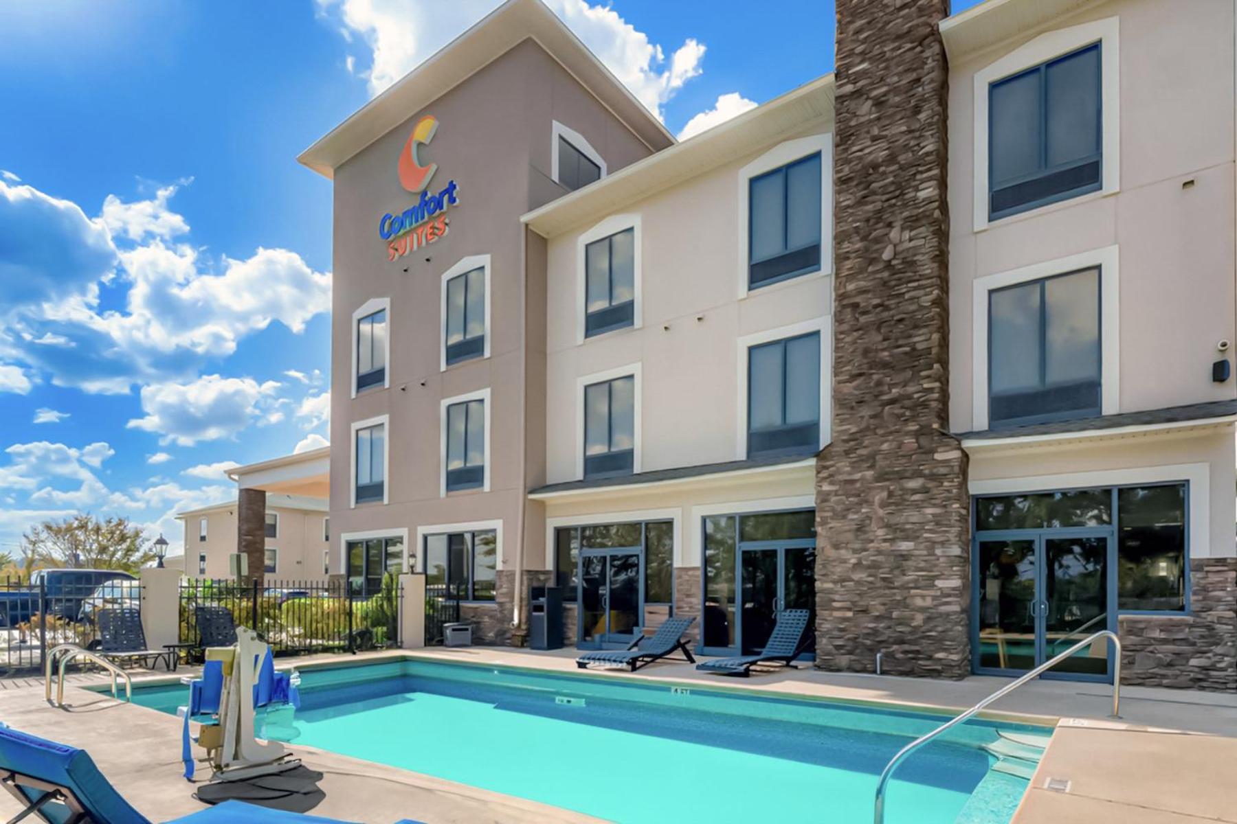 Comfort Suites Augusta Riverwatch Exterior photo